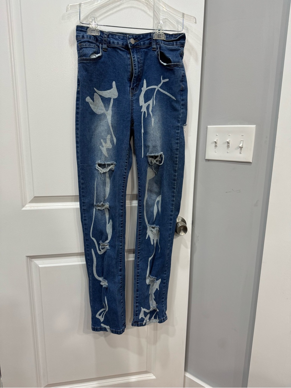 SHEIN High-Rise Distressed Skinny Jeans with Paint-Effect Detail - Blue size 28